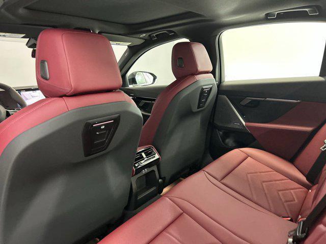 Photo of 2025 Black Sapphire Metallic BMW 530