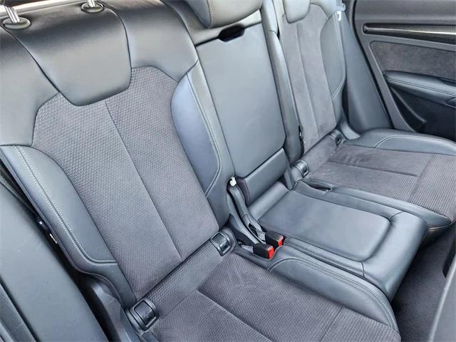 Photo of 2019 Daytona Gray Pearl Audi SQ5