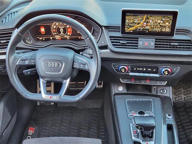 Photo of 2019 Daytona Gray Pearl Audi SQ5