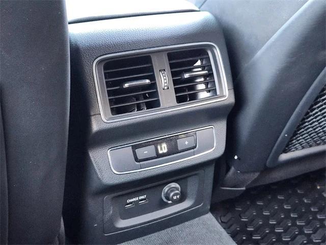 Photo of 2019 Daytona Gray Pearl Audi SQ5