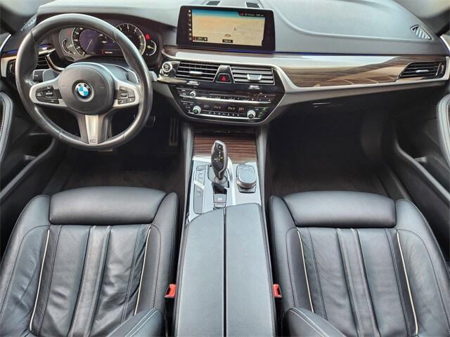 Photo of 2018 Dark Graphite BMW 540