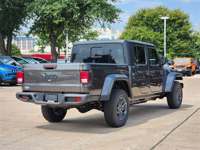Photo of 2025 Granite Crystal Metallic Clearcoat Jeep Gladiator