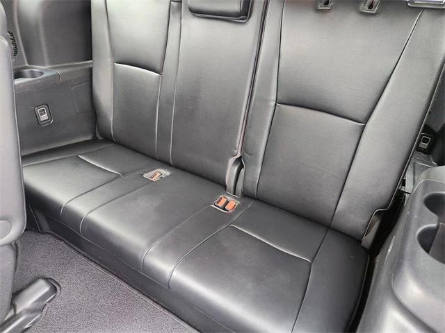 Photo of 2021 Ruby Flare Pearl Toyota Highlander