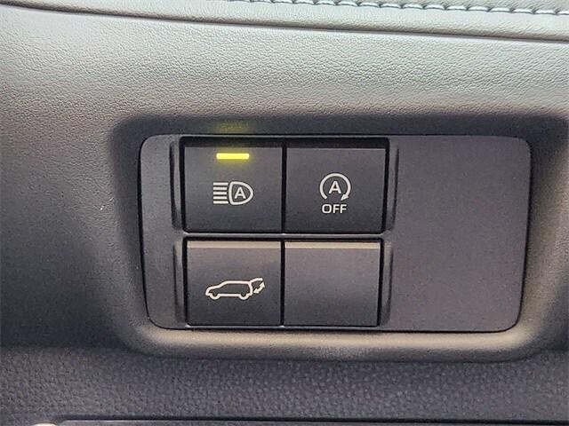 Photo of 2024 Gray Toyota Highlander