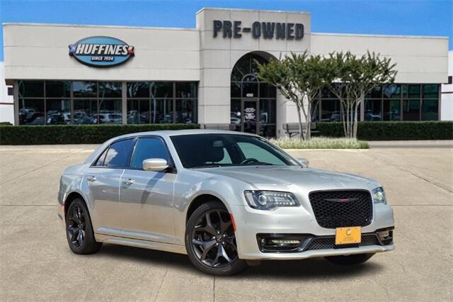 2021 Chrysler 300
