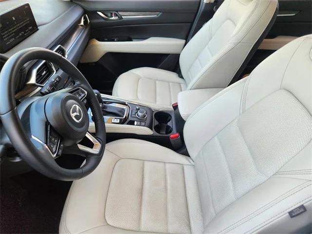 Photo of 2022 Jet Black Mica Mazda CX-5