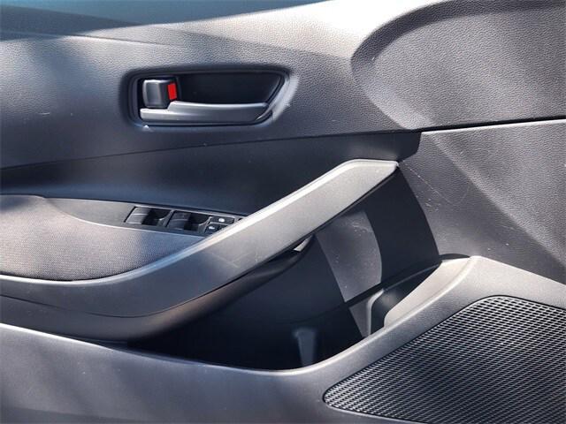 Photo of 2023 Classic Silver Toyota Corolla