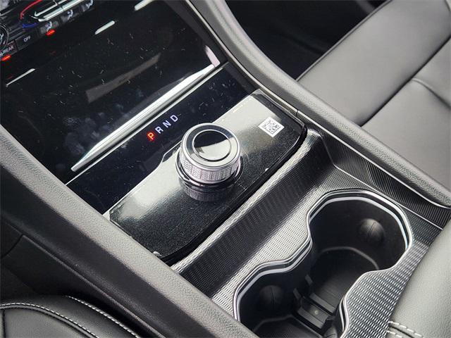 Photo of 2025 Bright White Clearcoat Jeep Grand Cherokee