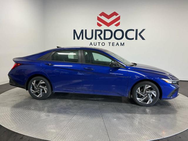 Photo of 2025 Intense Blue Hyundai ELANTRA HEV