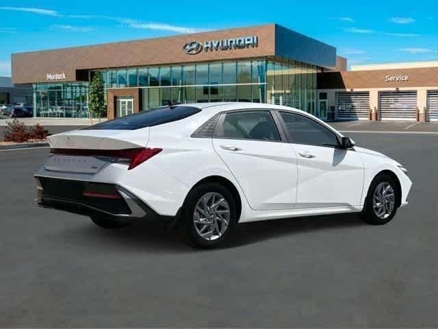 Photo of 2025 White Hyundai ELANTRA HEV