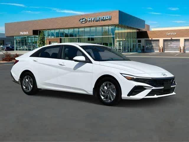 Photo of 2025 White Hyundai ELANTRA HEV