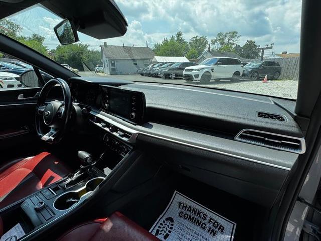 Photo of 2021 Wolf Gray Kia K5