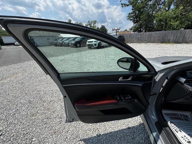 Photo of 2021 Wolf Gray Kia K5