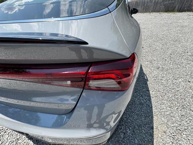 Photo of 2021 Wolf Gray Kia K5