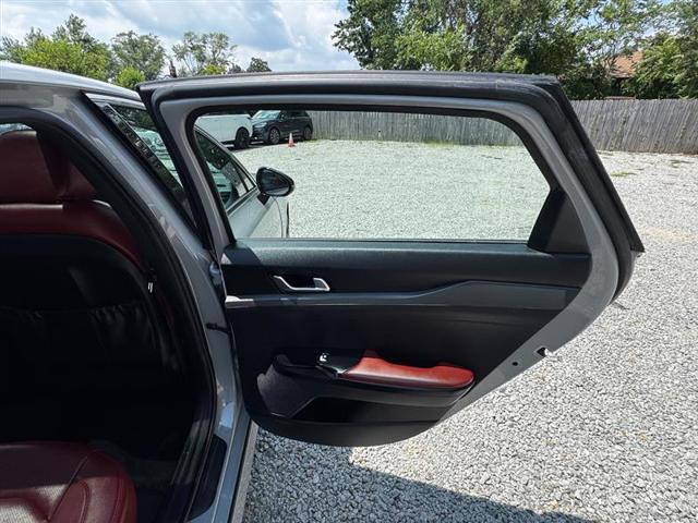 Photo of 2021 Wolf Gray Kia K5