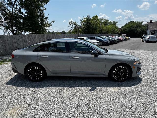 Photo of 2021 Wolf Gray Kia K5