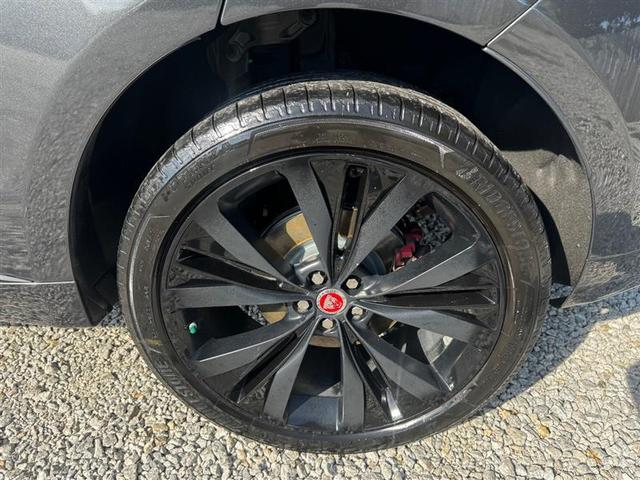 Photo of 2018 Corris Grey Metallic Jaguar F-PACE
