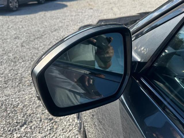 Photo of 2018 Corris Grey Metallic Jaguar F-PACE