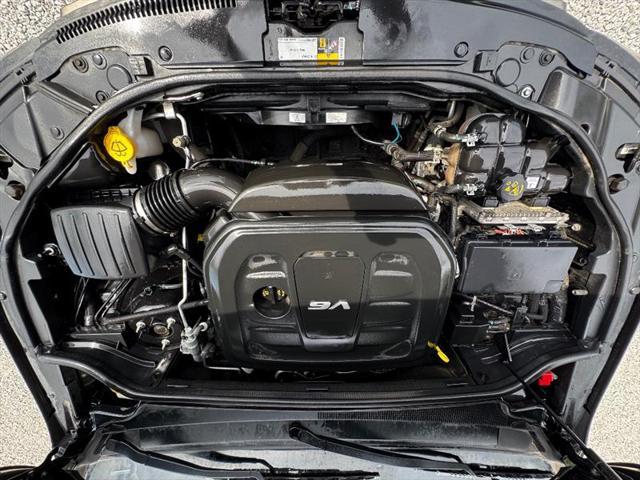 Photo of 2016 Black Jeep Grand Cherokee