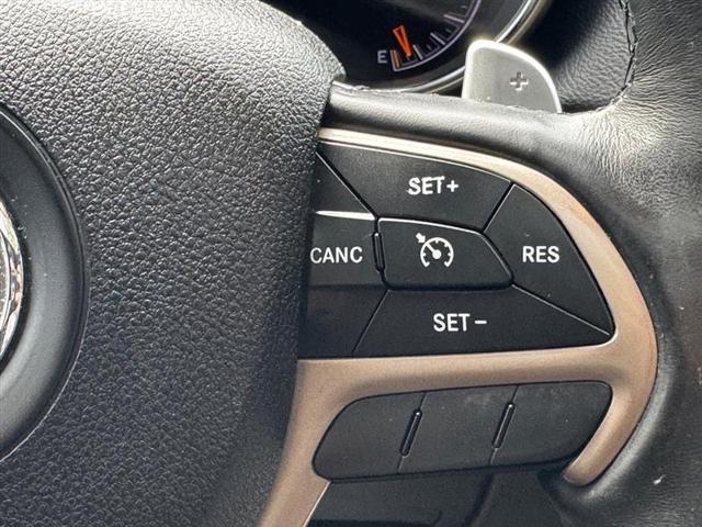 Photo of 2016 Black Jeep Grand Cherokee