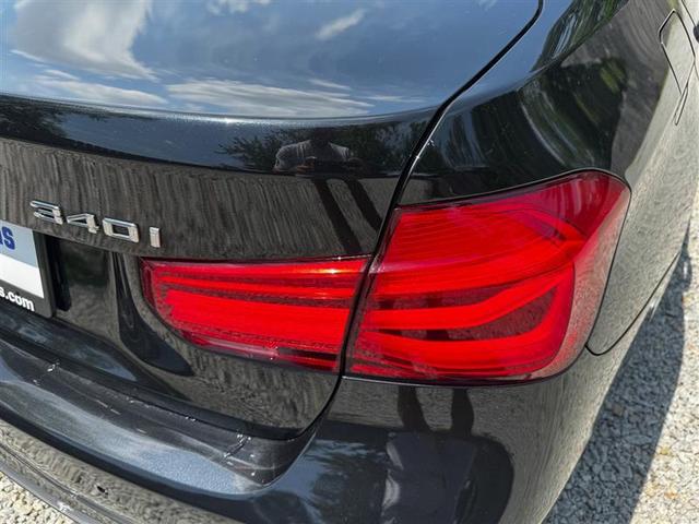 Photo of 2016 Black BMW 340
