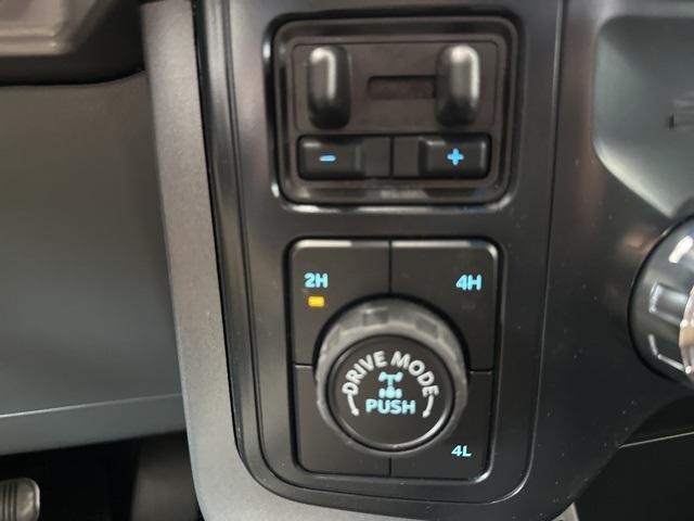 Photo of 2025 Agate Black Metallic Ford F-150