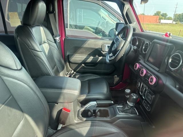 Photo of 2022 Limited Edition Tuscadero Pearlcoat Jeep Wrangler Unlimited