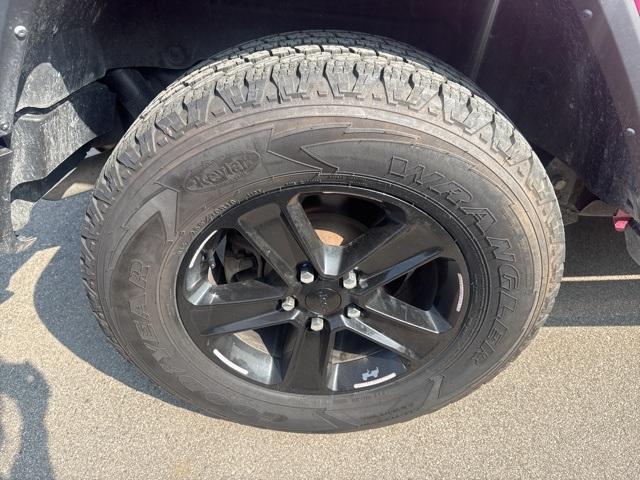 Photo of 2022 Limited Edition Tuscadero Pearlcoat Jeep Wrangler Unlimited