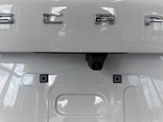 Photo of 2025 Oxford White Ford Escape