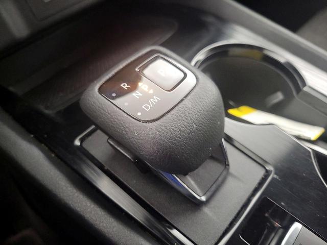 Photo of 2023 Silver Nissan Rogue
