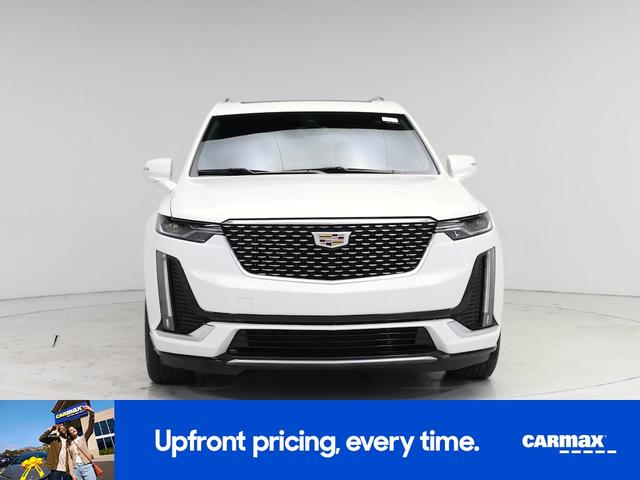 Photo of 2021 White Cadillac XT6