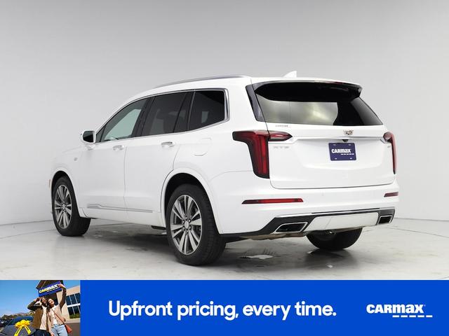 Photo of 2021 White Cadillac XT6