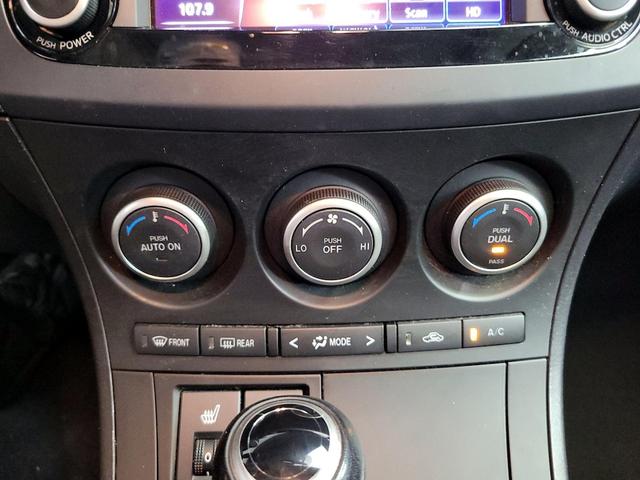 Photo of 2013 Blue Mazda Mazda3