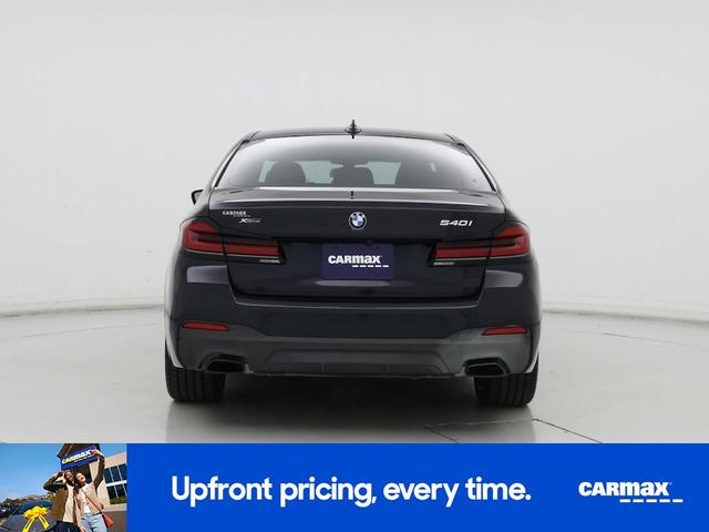 Photo of 2022 Black BMW 540