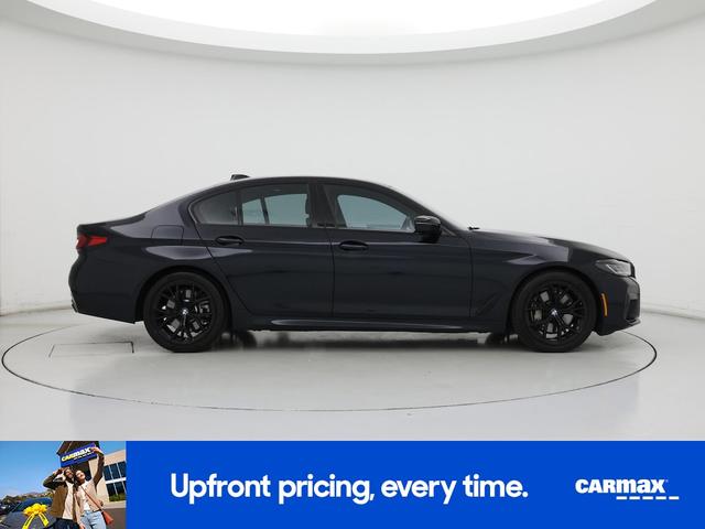 Photo of 2022 Black BMW 540