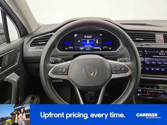 Photo of 2022 Silver Volkswagen Tiguan
