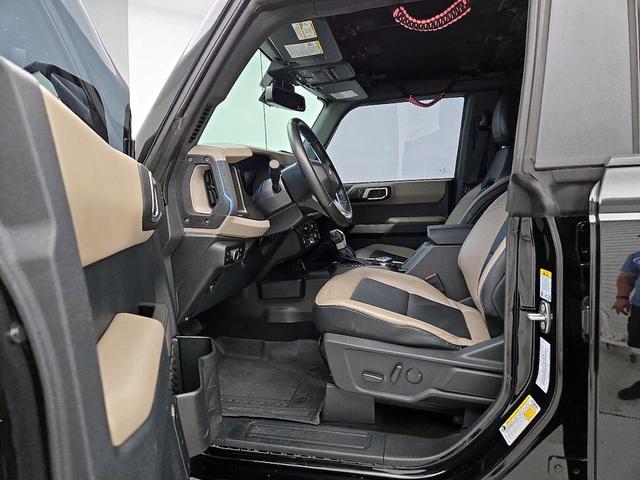 Photo of 2023 Black Ford Bronco