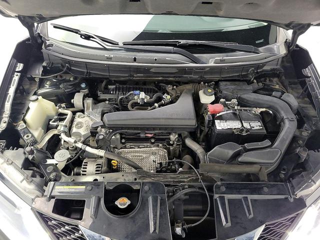 Photo of 2016 Black Nissan Rogue