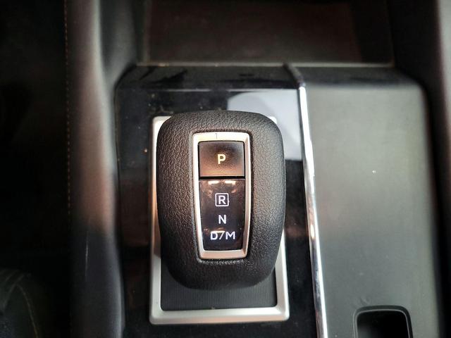 Photo of 2023 Silver Mitsubishi Outlander