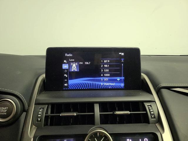Photo of 2019 White Lexus NX 300