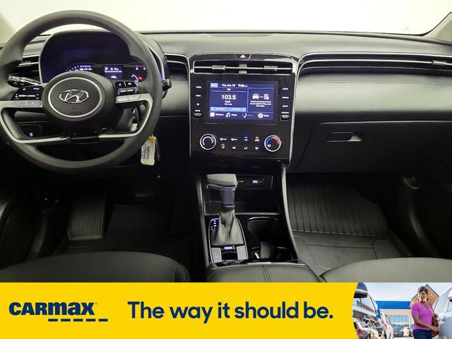 Photo of 2024 Gray Hyundai TUCSON