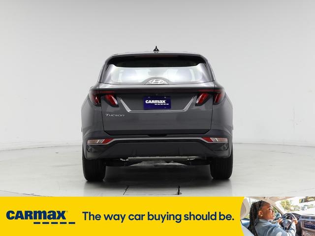 Photo of 2024 Gray Hyundai TUCSON