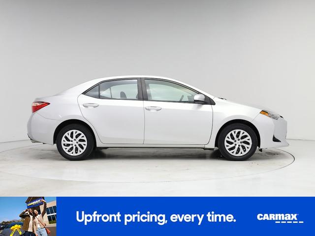 Photo of 2018 Silver Toyota Corolla