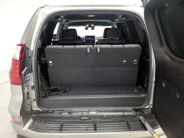 Photo of 2022 Silver Lexus GX 460