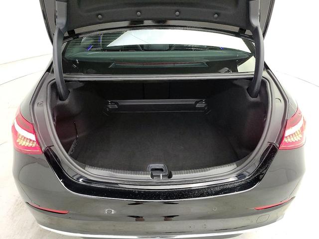 Photo of 2024 Black Mercedes-Benz C-Class