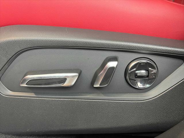 Photo of 2025 Apex Blue Pearl Acura RDX