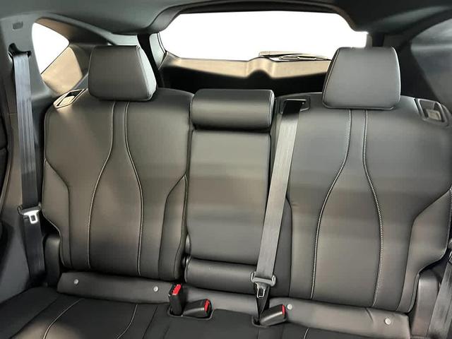 Photo of 2025 Solar Silver Metallic Acura RDX
