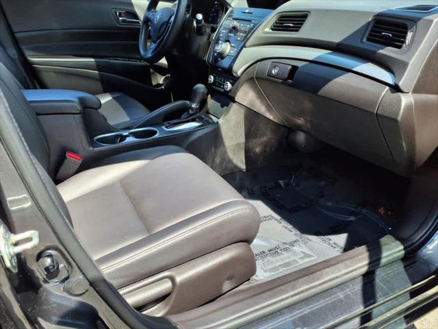 Photo of 2016 Graphite Luster Metallic Acura ILX