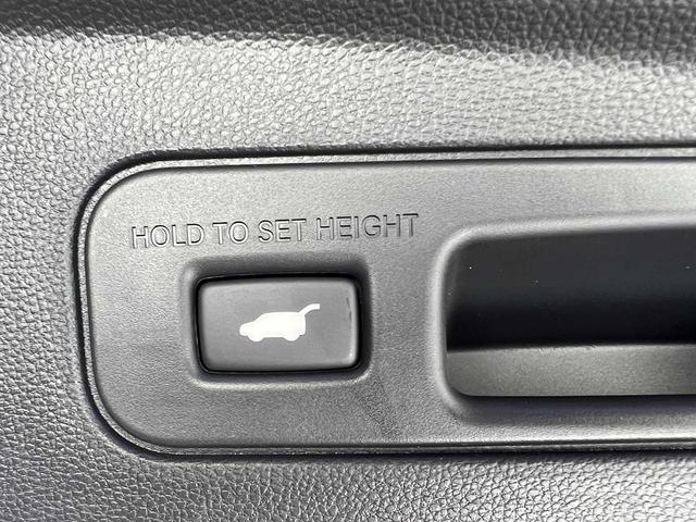 Photo of 2026 Liquid Carbon Metallic Acura MDX