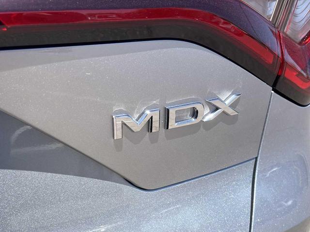 Photo of 2026 SOLAR SILVER METALLIC Acura MDX